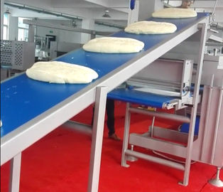 Fabricante de pan automático de la superficie de la ráfaga de la arena con la tolva auto del corte de la pasta proveedor
