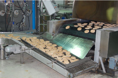 China Línea automática del pan Pita del CE anchura de la correa de 850 milímetros con el sistema que cubre de la pasta fábrica