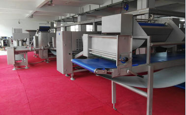 China Máquina industrial adaptada cliente de la fabricación de pan con la bomba gorda desmontable fábrica